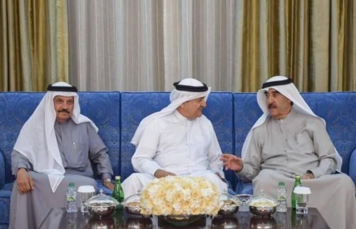 الامارات الان | حاكم أم القيوين وولي عهده يستقبلان المهنئين بشهر رمضان | عيون الجزيرة الامارات