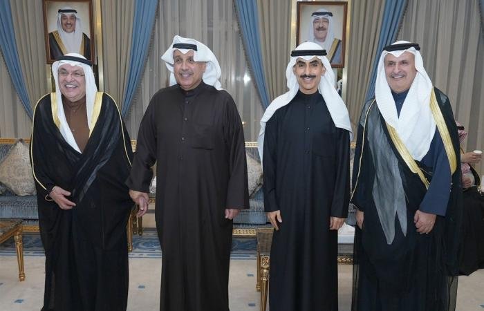 أخبار الكويت | وزير الديوان يستقبل المهنئين بالشهر الفضيل | عيون الجزيرة الكويت