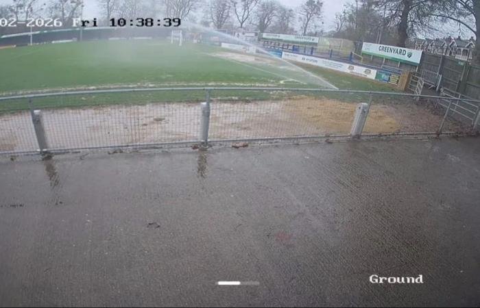 الرياضة الان | ناد تعمد فتح رشاشات المياه تحت المطر لإلغاء مباراة | عيون الجزيرة الرياضي