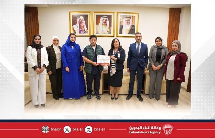 أخبار البحرين | بمناسبة تكريم المركز من جمعية القلب الأمريكية.. الرئيس التنفيذي للمستشفيات الحكومية تستقبل موظفي مركز يوسف بن أحمد كانو للتعليم المستمر | عيون الجزيرة