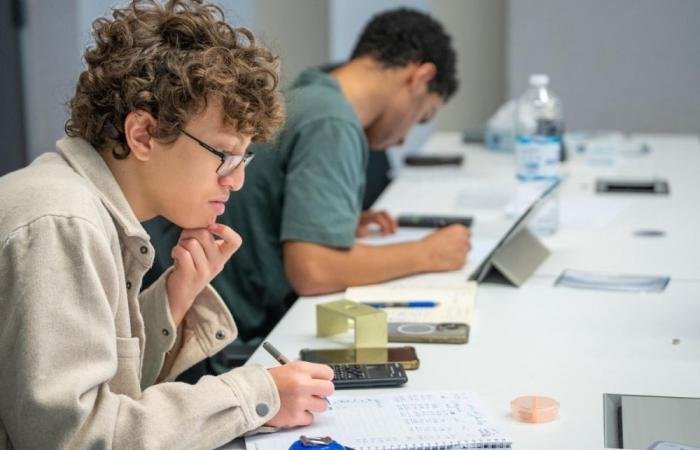 أخبار السعودية | تسجيل في فصول موهبة بـ240 مدرسة | عيون الجزيرة السعودية الان