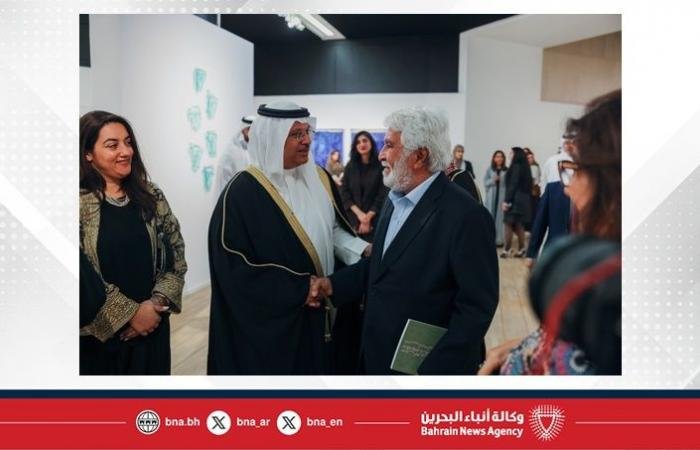 أخبار البحرين | في نسخته الثانية والخمسين.. معرض البحرين السنوي للفنون التشكيلية يحتضن 75 فنانًا تشكيليًا من مختلف المقاربات البصرية | عيون الجزيرة