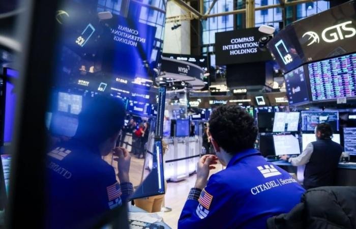 الإقبال على المخاطرة يرفع الأسهم الأمريكية والأوروبية واليابانية