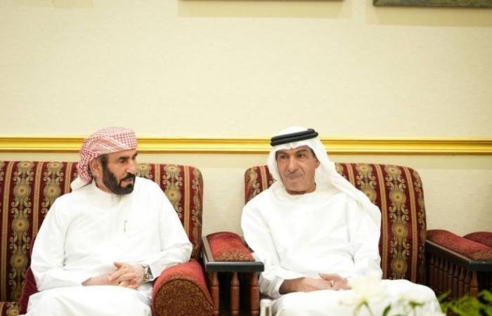 الامارات الان | طالب بن صقر يتبادل التبريكات مع فايز القاسمي والمهنئين | عيون الجزيرة الامارات