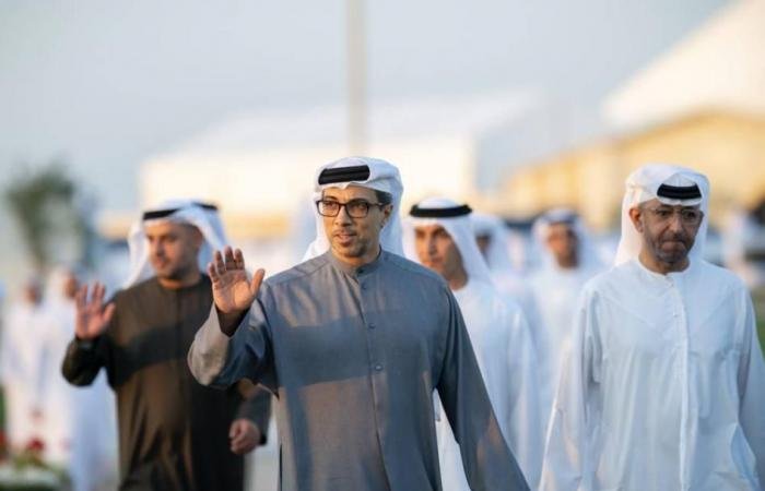 الامارات الان | منصور بن زايد: المجالس الرمضانية امتداد لنهجٍ أرساه القادة المؤسسون (فيديو) | عيون الجزيرة الامارات