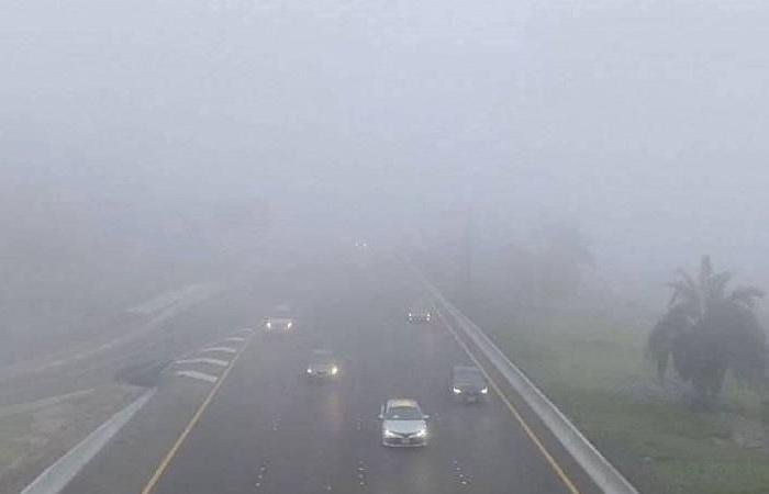 الامارات الان | الأرصاد تحذر من تدني الرؤية وانعدامها بسبب الضباب حتى العاشرة صباحاً | عيون الجزيرة الامارات