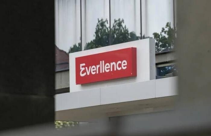 بلاكستون وبروكفيلد تتنافسان على وحدة فولكس فاجن بـ8 مليارات يورو