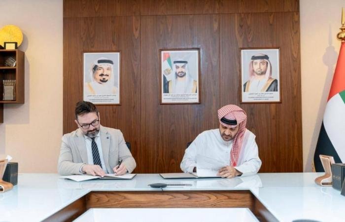 «سياحة عجمان» توقّع مذكرة تفاهم لتعزيز الاقتصاد المعرفي