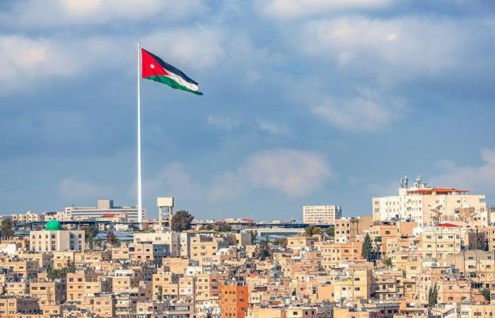 أخبار قطر | الجيش الأردني: إسقاط صاروخين باليستيين استهدفا أراضي المملكة | عيون الجزيرة قطر