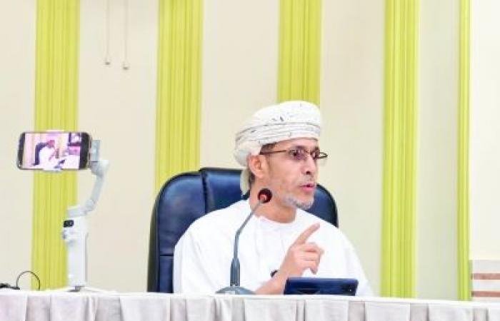 أخبار سلطنة عمان | محاضرة بنزوى تستعرض التحديات الاسرية | عيون الجزيرة الاخبارية عمان