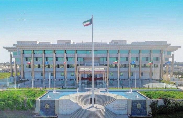 أخبار قطر | وزارة الدفاع الكويتية تعلن التصدى لأهداف معادية جنوبي البلاد | عيون الجزيرة قطر