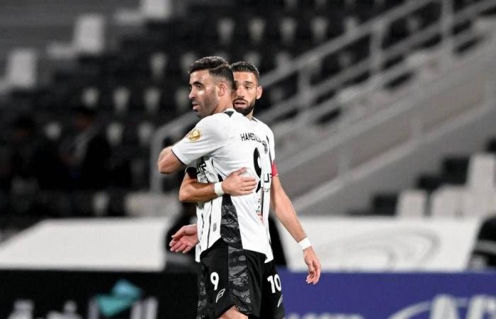 الساطي يعاقب هلاليا ويصالح شبابيا