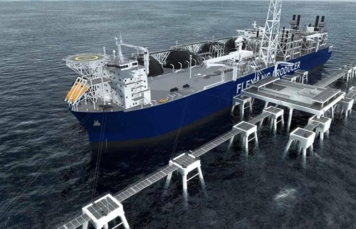 مصانع تسييل الغاز العائمة تعيد رسم خريطة إنتاج الطاقة