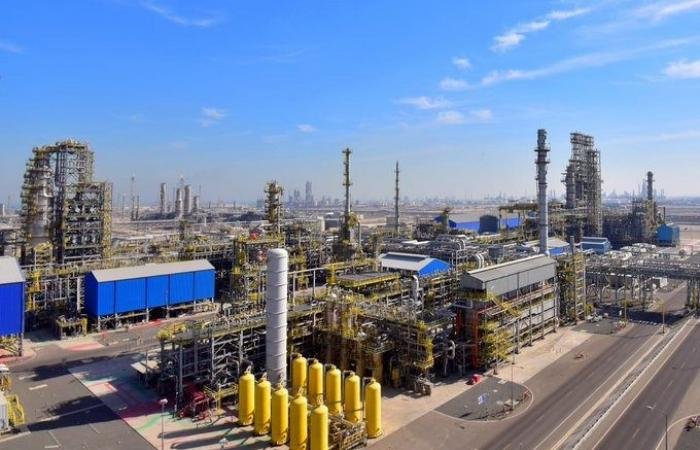 أخبار قطر | إصابة عاملين اثنين جراء سقوط شظايا في مصفاة ميناء الأحمدي بالكويت | عيون الجزيرة قطر