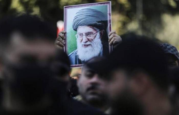 كيف سيختار الإيرانيون مرشدهم القادم؟ ومن المرشح الأوفر حظاً؟