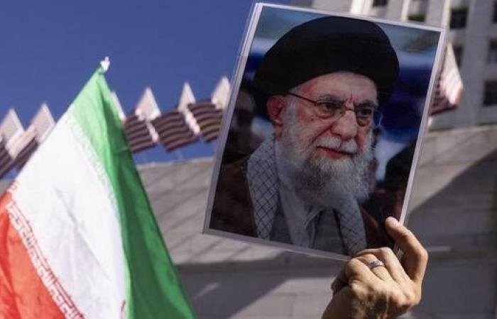 بعد مقتل خامنئي.. أربعة سيناريوهات لمستقبل إيران السياسي