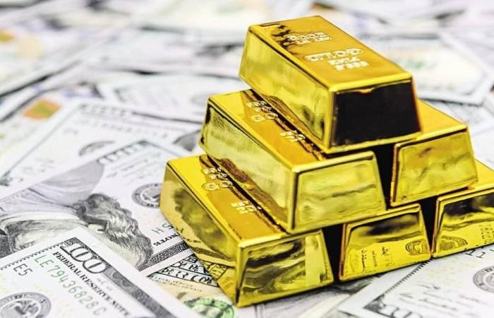 الذهب يتراجع بجني الأرباح وصعود الدولار