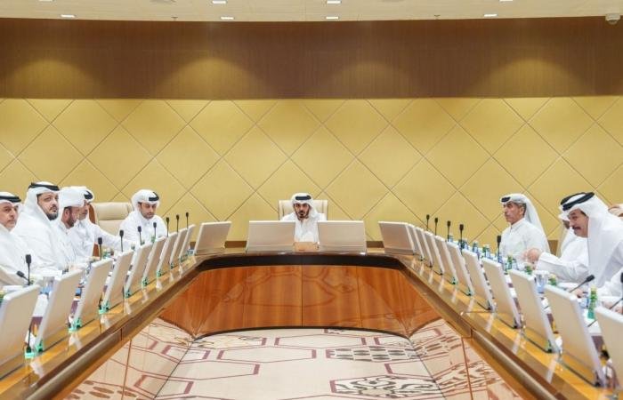 أخبار قطر | وزير الداخلية يترأس اجتماع مجلس الدفاع المدني ويستمع إلى إحاطات الجهات المختصة | عيون الجزيرة قطر