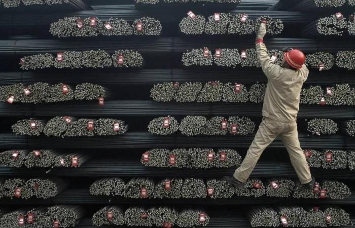 حرب إيران تؤثر في صادرات الصلب الصينية إلى الشرق الأوسط