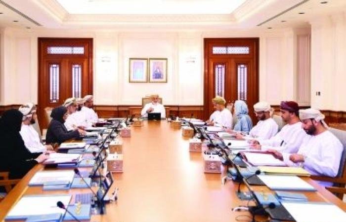 أخبار سلطنة عمان | مكتب مجلس الدولة يناقش عدداً من المقترحات التقارير | عيون الجزيرة الاخبارية عمان