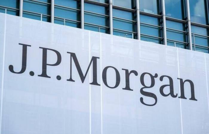 J.P.Morgan: نفط العراق والكويت مهدد بالتوقف خلال أيام