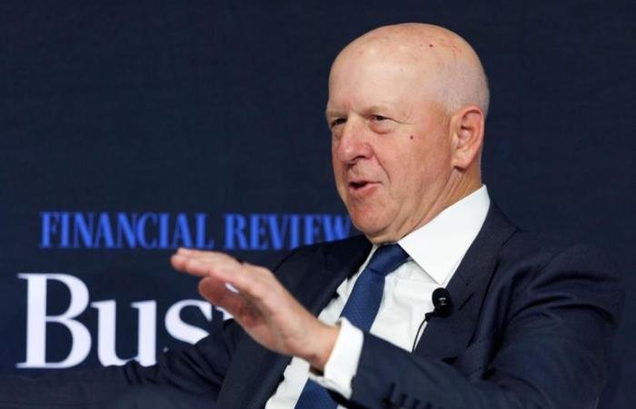 رئيس غولدمان ساكس: الأسواق قد تستغرق أسابيع لاستيعاب صراع إيران