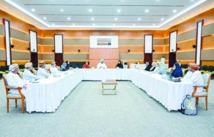 أخبار سلطنة عمان | بحث رفع جودة البرامج التأهيلية والاجتماعية لذوي الإعاقة | عيون الجزيرة الاخبارية عمان