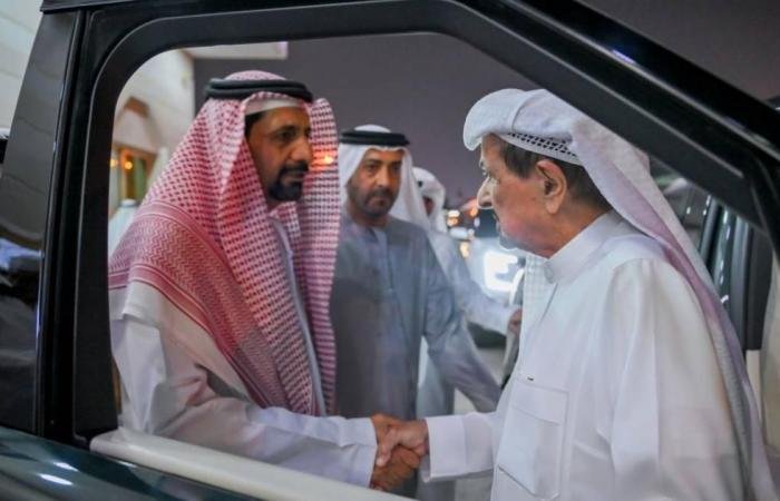 الامارات الان | حاكم عجمان يقدم واجب العزاء في وفاة عائشة العفاري | عيون الجزيرة الامارات