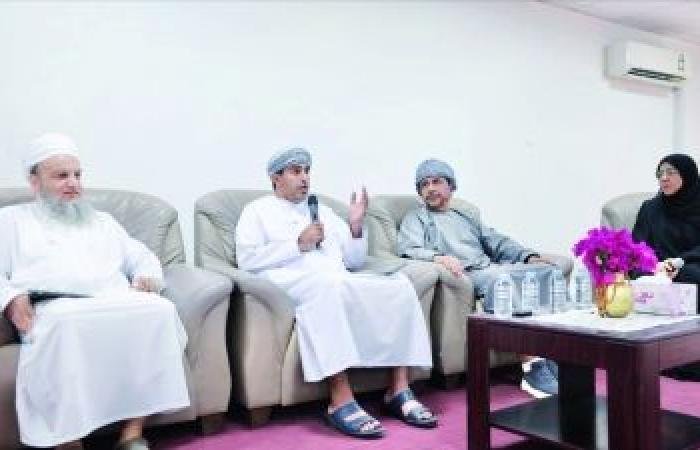 أخبار سلطنة عمان | جلسة تناقش بناء الوعي المعرفي في تفسير الظواهر التربوية بشمال الباطنة | عيون الجزيرة الاخبارية عمان