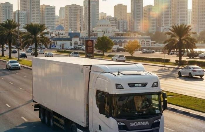 الامارات الان | بدءاً من اليوم.. الشارقة ترفع وقت حظر حركة الشاحنات على شارع الإمارات والذيد والمدام | عيون الجزيرة الامارات
