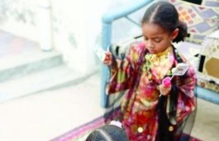 أخبار سلطنة عمان | «القيرقيعان» عادة رمضانية ترسم البهجة على وجوه الأطفال في بخاء | عيون الجزيرة الاخبارية عمان