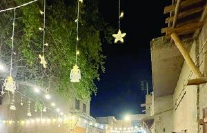 أخبار سلطنة عمان | "التهلولة" تحيي الأجواء الرمضانية في نزوى وبهلا بمشاركة واسعة من الأطفال والأسر | عيون الجزيرة الاخبارية عمان