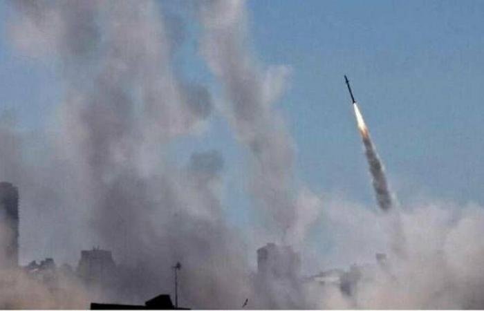 الدفاع السعودية تعلن اعتراض وتدمير صاروخين باليستيين باتجاه قاعدة الأمير سلطان