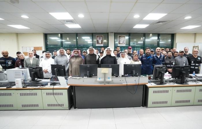 أخبار الكويت | سمو رئيس مجلس الوزراء يقوم بزيارة تفقدية إلى مركز التحكم الوطني للمياه | عيون الجزيرة الكويت