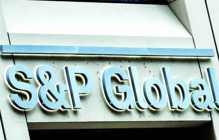 «إس آند بي» تثبت تصنيف الإمارات وأبوظبي عند «AA/A-1+» مع نظرة مستقرة