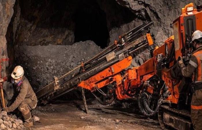 وزارة "الصناعة" تصدر 29 رخصة تعدينية جديدة خلال يناير