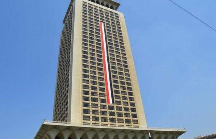 مصر والسعودية تبحثان تنسيق المواقف إزاء التصعيد العسكري بالمنطقة