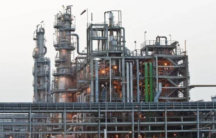 «وانهوا» الصينية للكيماويات تعلن «القوة القاهرة» على الإمدادات للشرق الأوسط