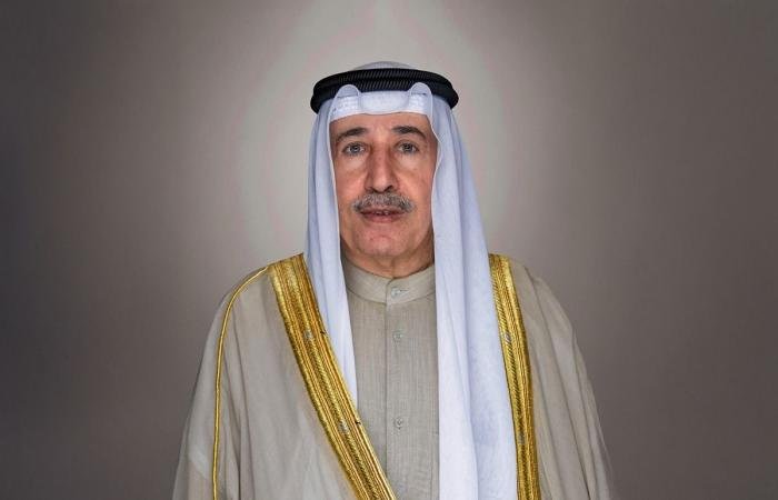 أخبار الكويت | رئيس الحرس الوطني يُعزي أسرتي الشهيدين المقدم ركن عبدالله الشراح والرائد فهد المجمد | عيون الجزيرة الكويت