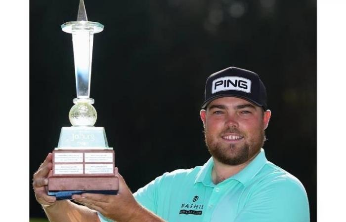 الرياضة الان | الأمريكي ريد بطلاً للسلسلة الدولية في «السباق إلى دبي» للجولف | عيون الجزيرة الرياضي