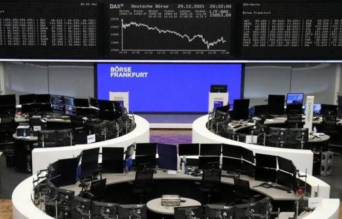 الأسهم الأوروبية ترتفع 2% مع تراجع أسعار النفط