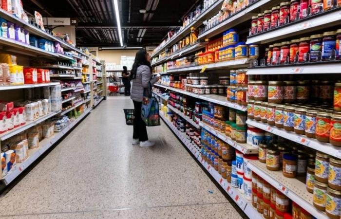 التضخم السنوي الأمريكي يستقر عند 2.4% في فبراير