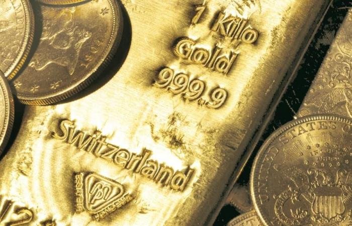 مخاوف التضخم تبقي الذهب تحت الضغط