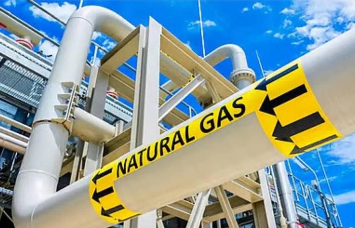 مستوردو الغاز في آسيا يستعدون لاضطرابات إمدادات طويلة