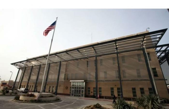 استهداف السفارة الأميركية في بغداد بطائرة مسيرة | عيون الجزيرة