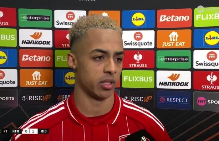 الرياضة الان | «كريم الوجه» يجلب السخرية تجاه لاعب نوتنغهام فوريست | عيون الجزيرة الرياضي