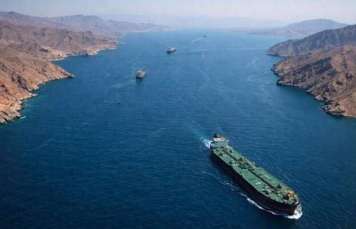 ارتفاع أسعار النفط مع استمرار إغلاق مضيق هرمز