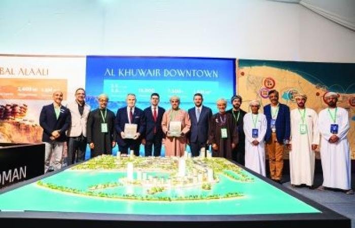 أخبار سلطنة عمان | الإسكان توقّع 17 اتفاقية استثمارية بقيمة تتجاوز 762 مليون ريال في "ميبيم 2026" بفرنسا | عيون الجزيرة الاخبارية عمان