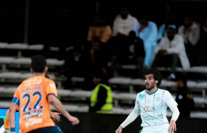 الاتفاق يطالب بالأجانب