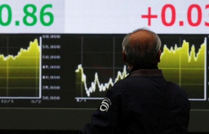 أسواق آسيا تتراجع في بداية تعاملات الأسبوع